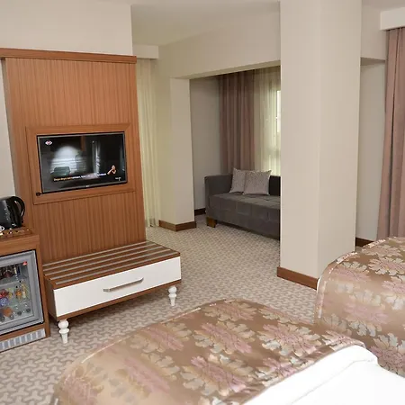 Ξενοδοχείο Tuna Rezi̇dans *